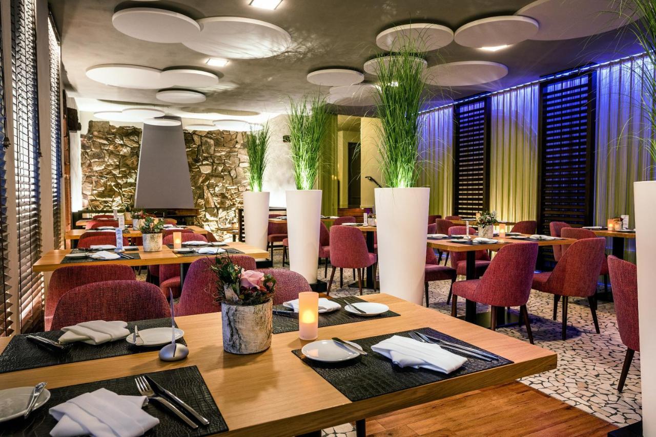 迈费尔德酒店 沃尔多夫 外观 照片